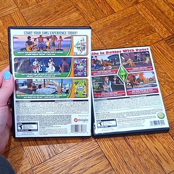 Sims 3 plus additional add on - Picture 2 of 8